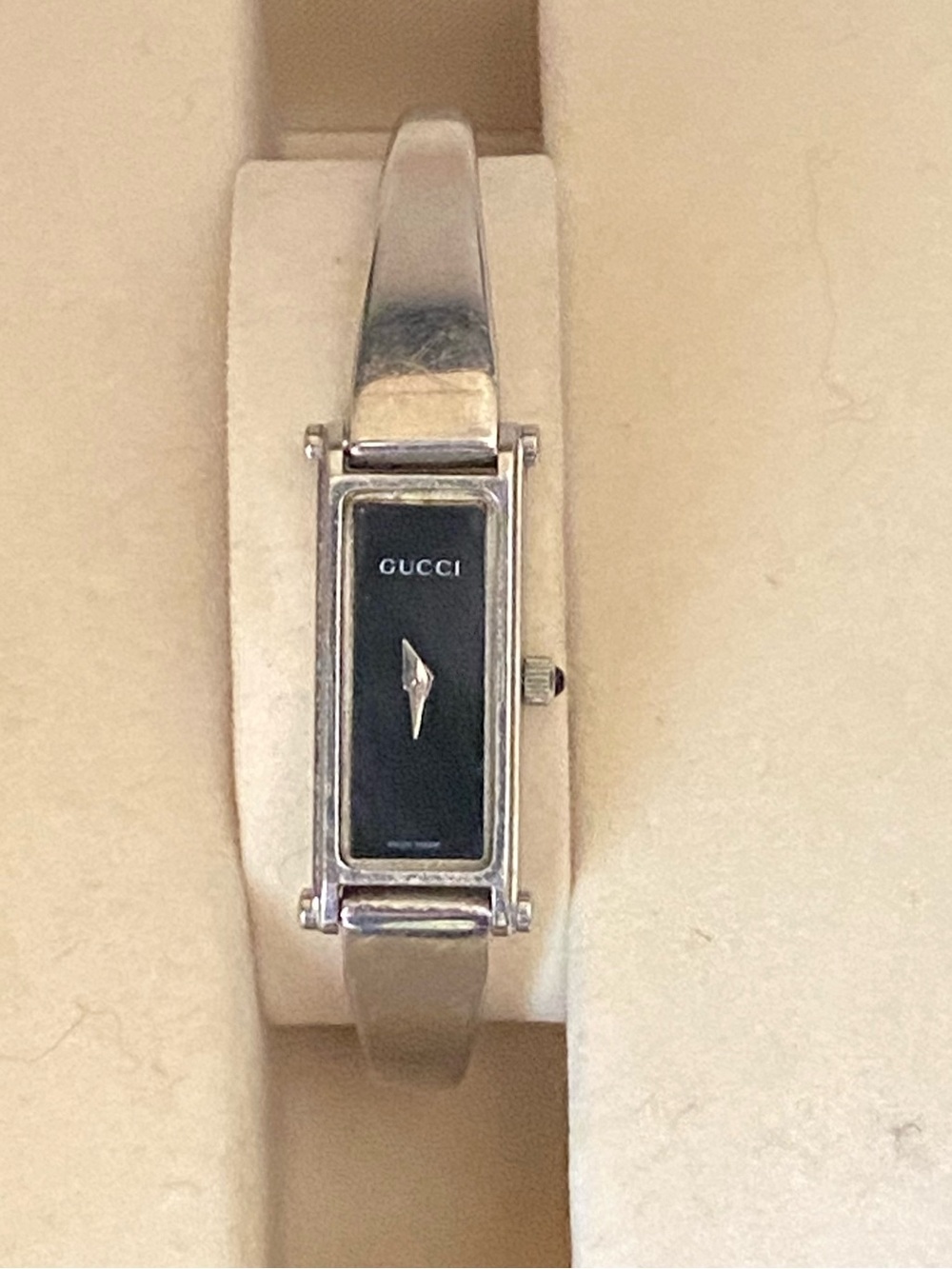 Gucci Analog Quartz Women Bangle Women Wristwatch in Original box Vintage